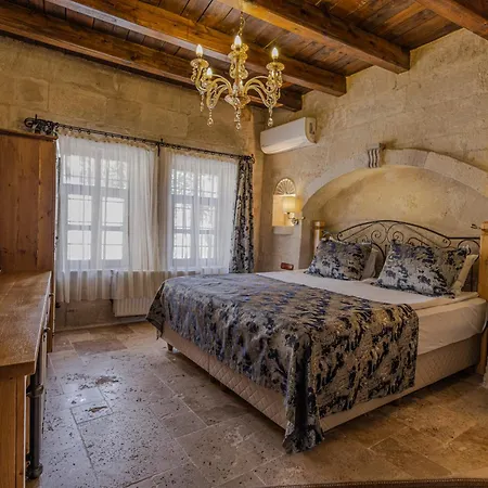 Cave Hostel *