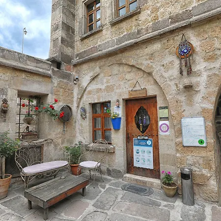 Hostel Cave
